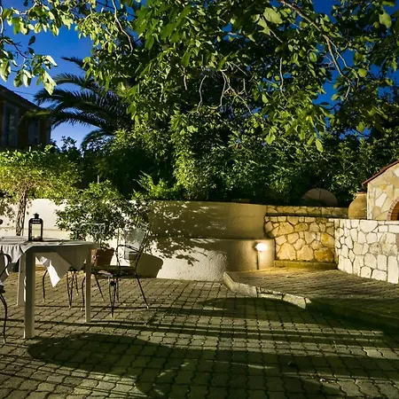 Spacious Apartment With Sea View In Tzamarelata - 90 M² *