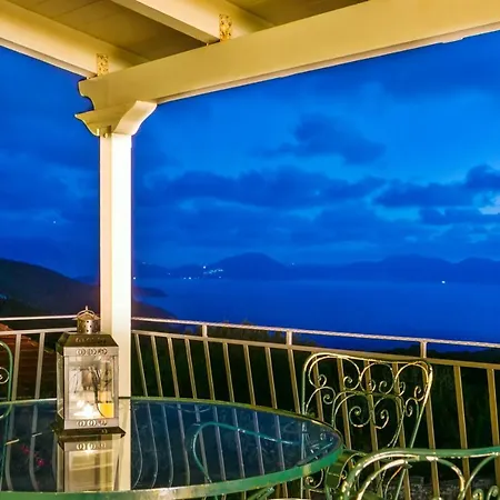 3 Bedrooms With Sea View Enclosed Garden And Wifi At 5 Km Away From The Beach * Tzamarelata