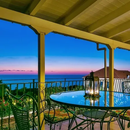 3 Bedrooms With Sea View Enclosed Garden And Wifi At 5 Km Away From The Beach Tzamarelata