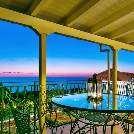 3 Bedrooms With Sea View Enclosed Garden And Wifi At 5 Km Away From The Beach Tzamarelata