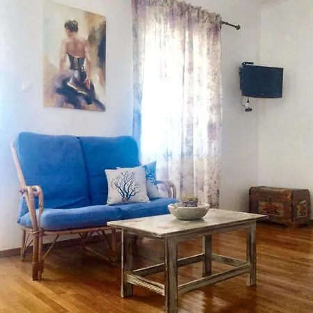 Spacious Apartment With Sea View In Tzamarelata - 90 M² Lägenhet *