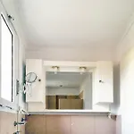 Lejlighed Spacious Apartment With Sea View In Tzamarelata - 90 M² *
